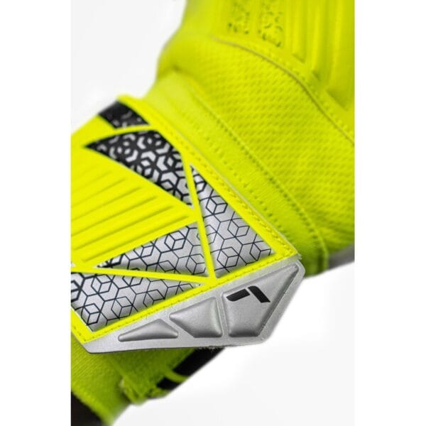 Reusch Attrakt Grip harjoitushanska - Image 4