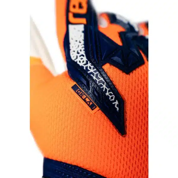Reusch Attrakt EnergizePack Freegel Gold NC Junior otteluhanska - Image 6